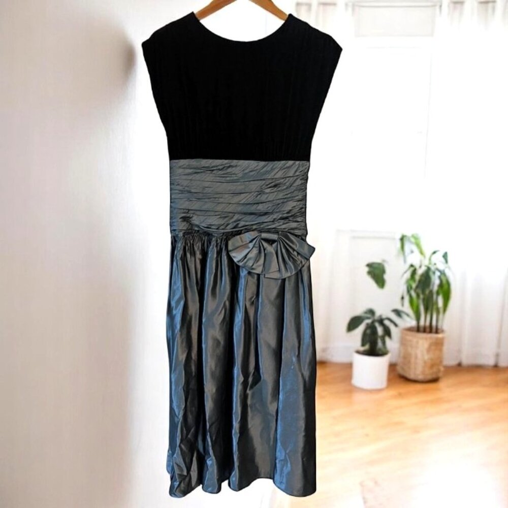 Vintage 80's Patty O'Neil Formal Dress - Black Velour & Gray Taffeta - EUC